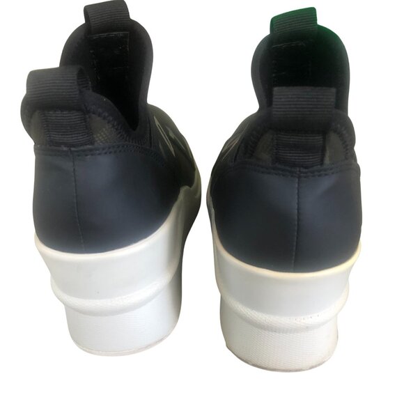 DKNY Women’s Camo Slip-On Sneakers Size 6M Black Gray Logo Elastic Platform Shoe - Picture 6 of 15